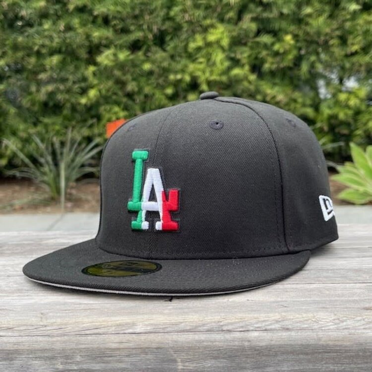 New Era LA Dodgers Black Vertical Mexico Colors SP