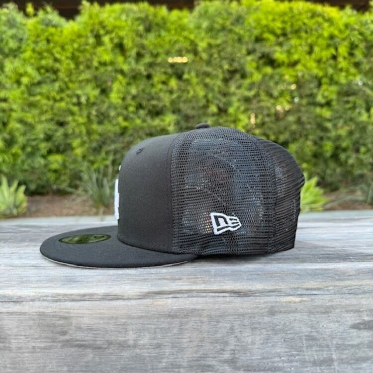 New Era LA Dodgers BW Black Mesh 950 Snapback