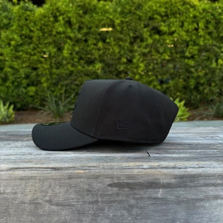 New Era St. Louis Cardinals Black Black 940 A-Frame