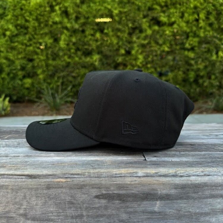 New Era Cincinnati Reds Black Black 940 A-Frame