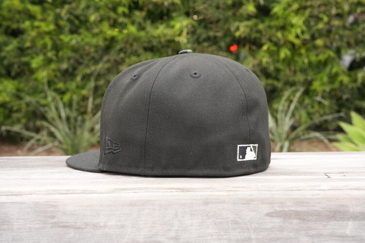 New Era LA Black 100th Camo UV