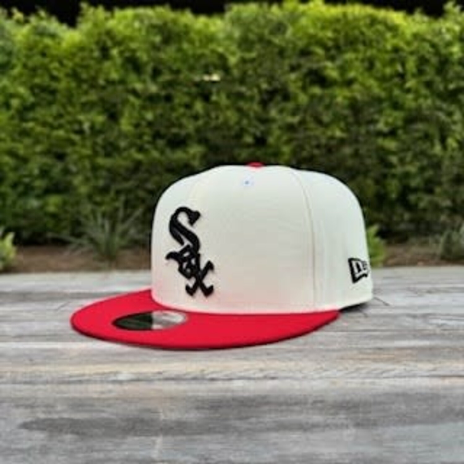 White Sox Ivory/Red 95 Years 950 Snapback - The Locker Room of Downey