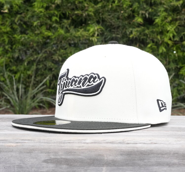 New Era Toros de Tijuana Ivory/Black Home Script