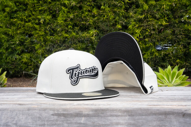 New Era Toros de Tijuana Ivory/Black Home Script