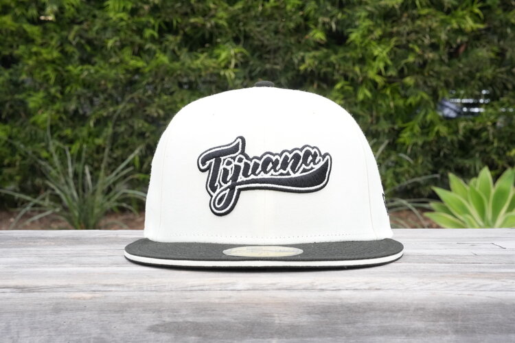 New Era Toros de Tijuana Ivory/Black Home Script