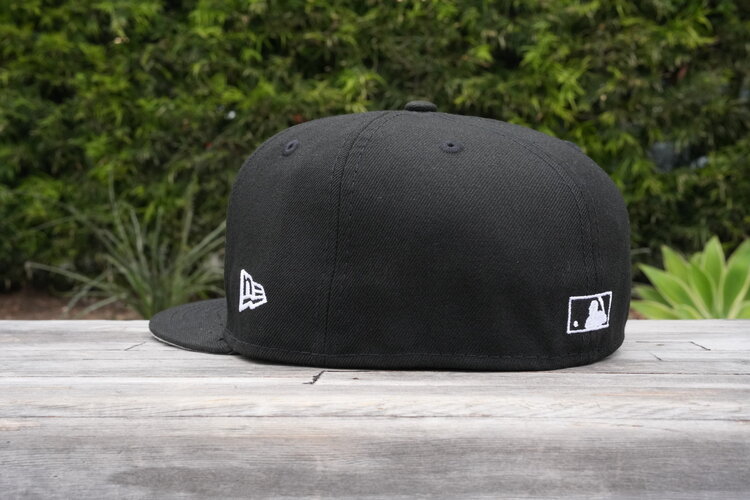 New Era Milwaukee Brewers Black Mexico Colors