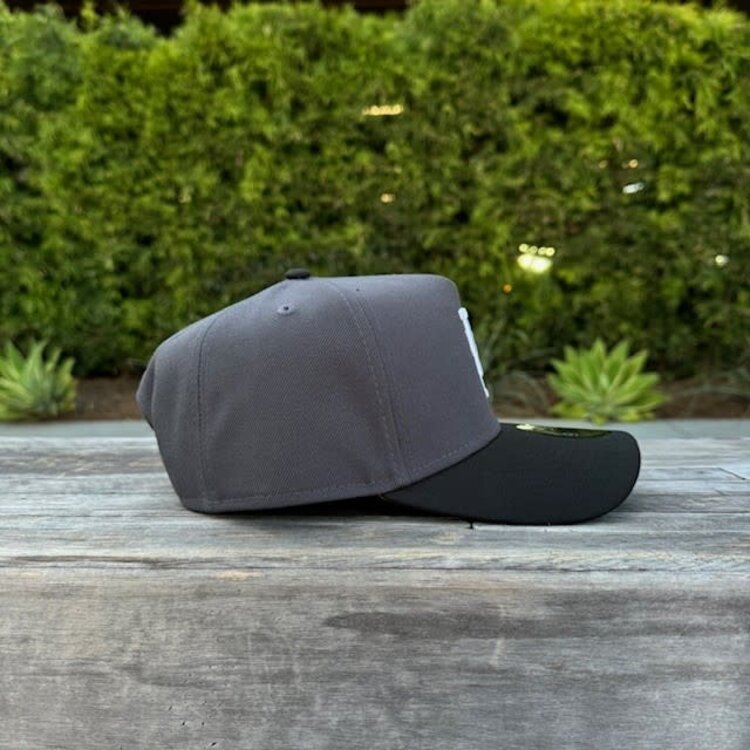 New Era LA Upside Down Graphite/Black 940  A-Frame