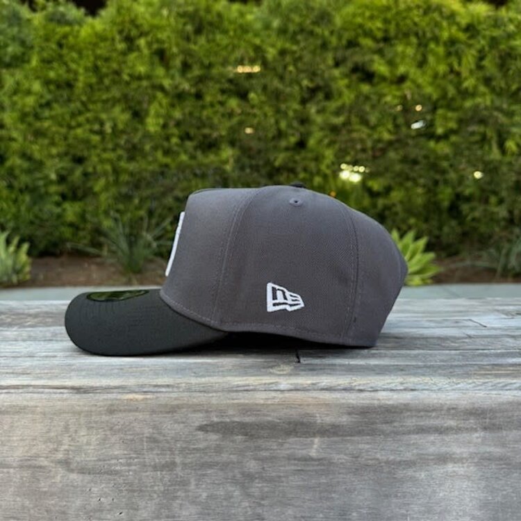 New Era LA Upside Down Graphite/Black 940  A-Frame
