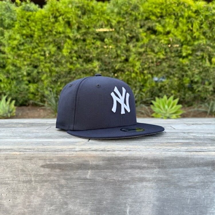 New Era NY Yankees Navy Youth 950 Snapback