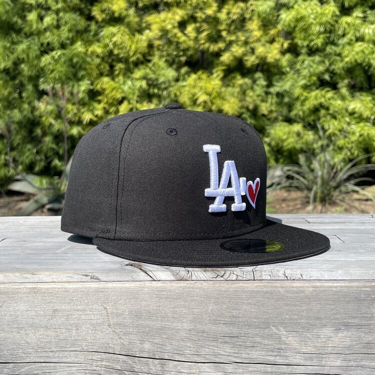 New Era LA Dodgers Black White Heart 950