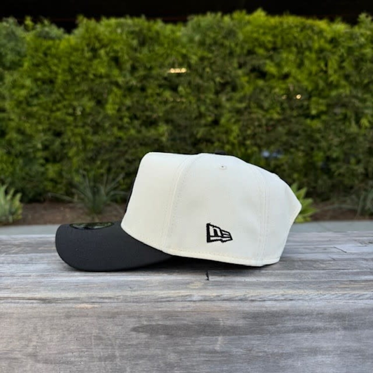 LA Ivory/Black 940 A-Frame Snapback - The Locker Room of Downey
