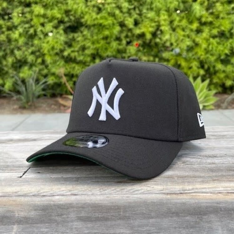 New Era NY Black White 940 A-Frame