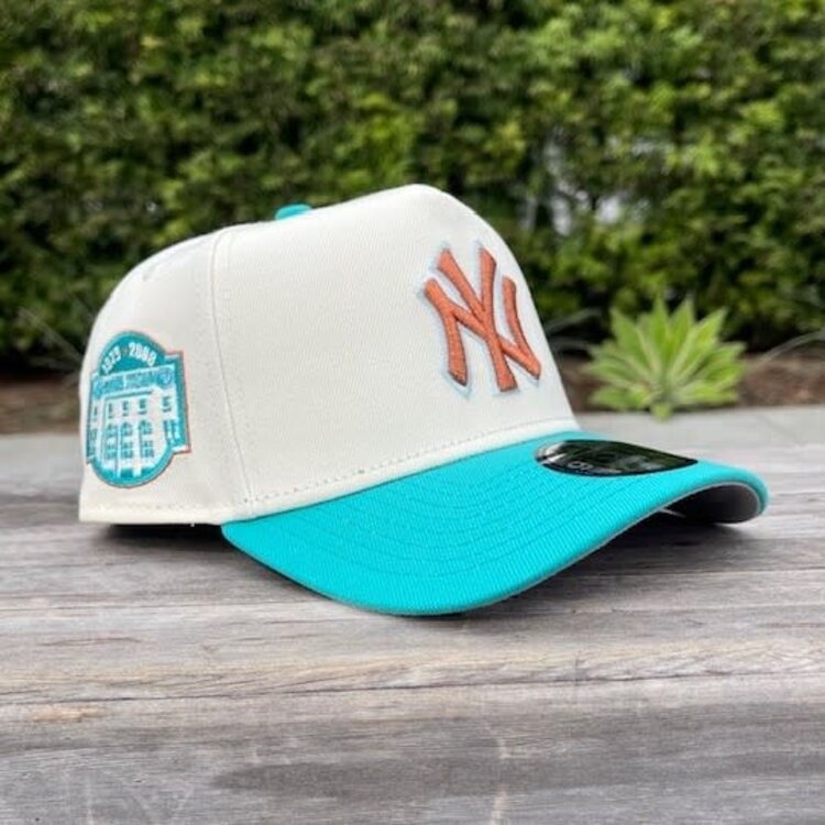 New Era Yankees Ivory/Teal SP 940 A-Frame