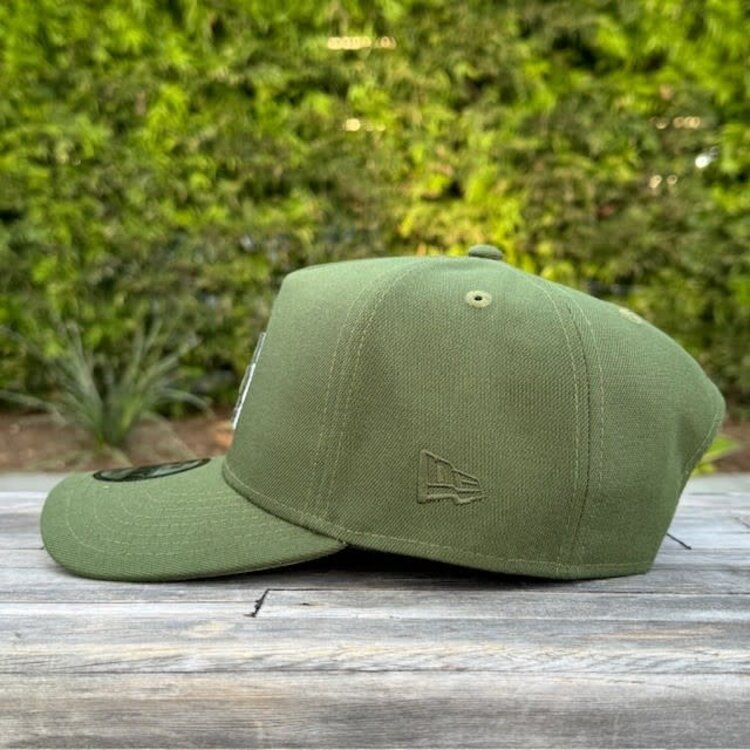 New Era LA Army White Outline 940 A-Frame