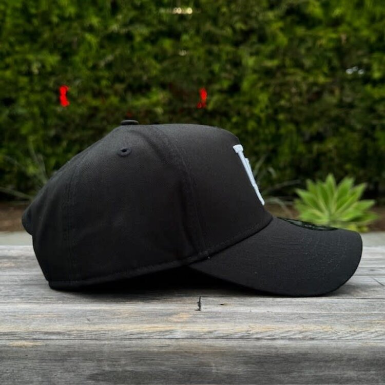 New Era LA Black White 940 A-Frame