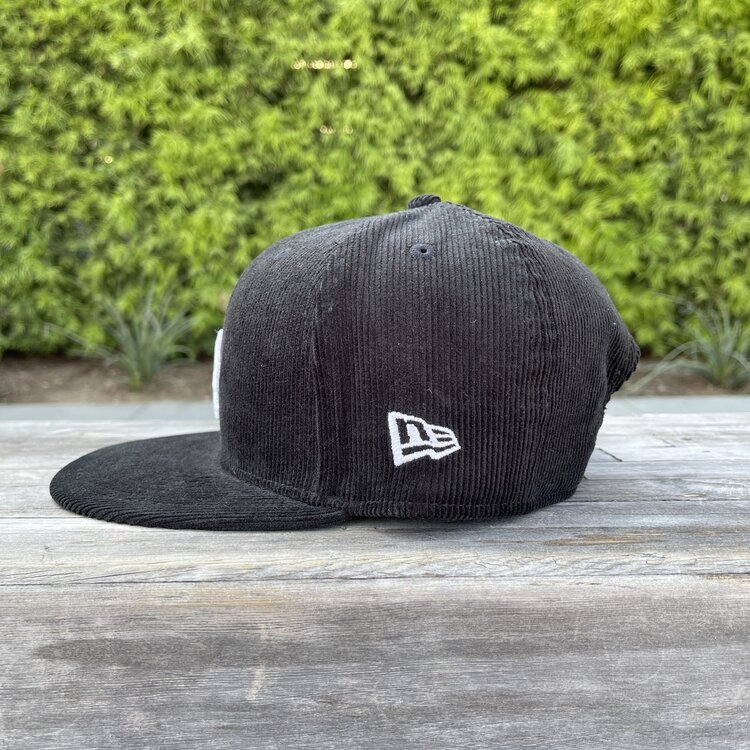 New Era LA BW 1988 WS Corduroy 950 Snapback