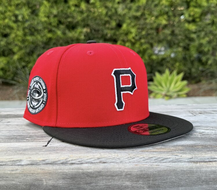 New Era Pirates Red/Black Three Rivers Stadium 950 Snapback