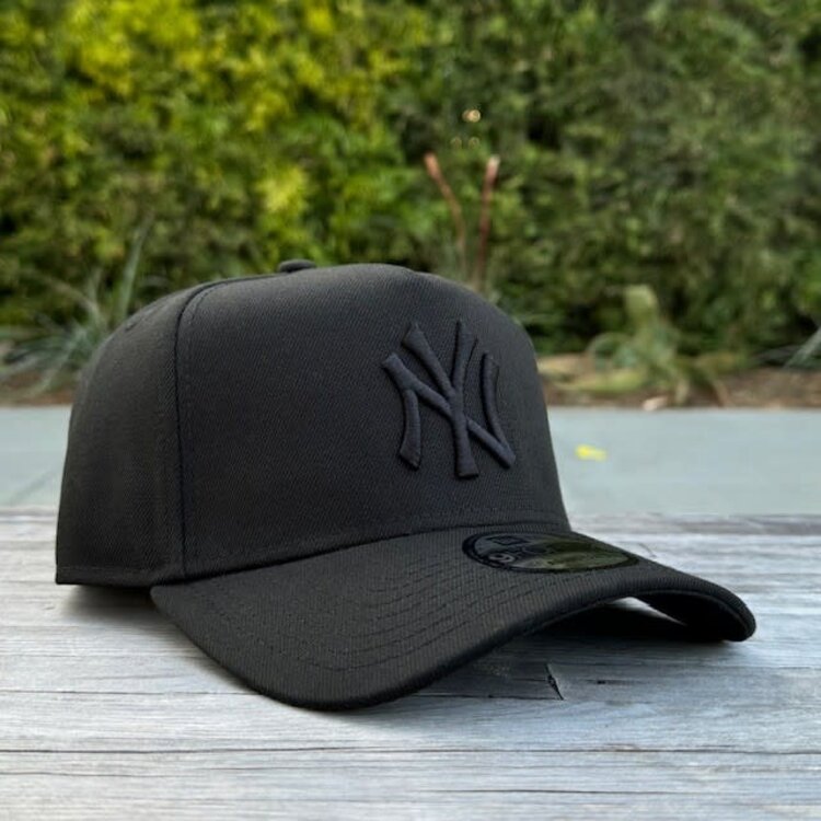 New Era NY Yankees Black Black 940 A-Frame