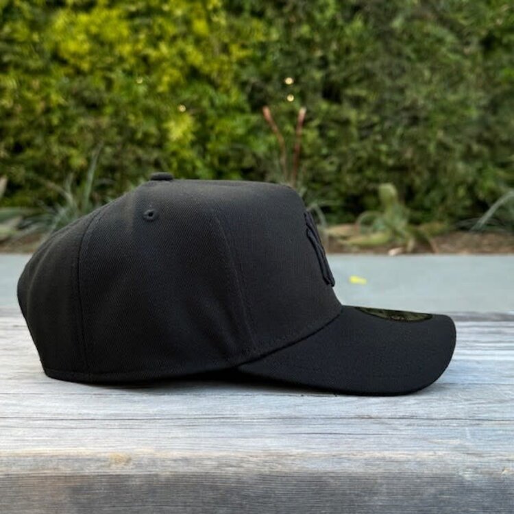New Era NY Yankees Black Black 940 A-Frame