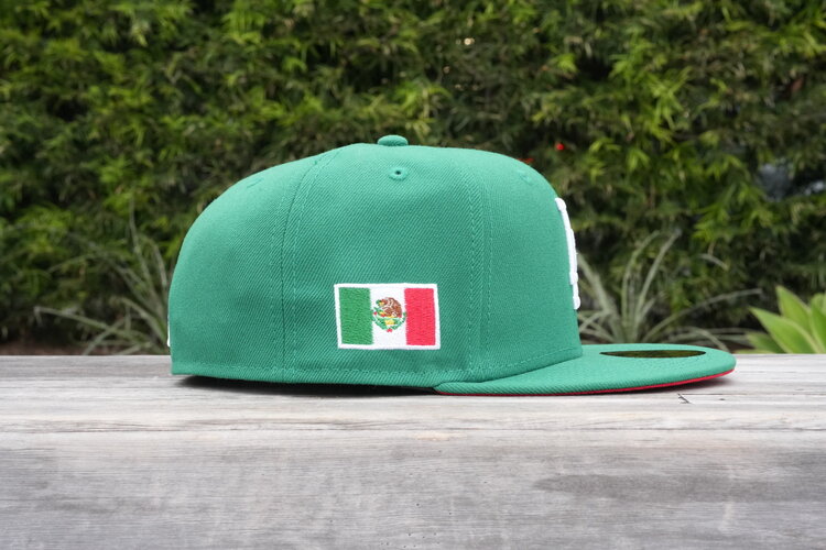 New Era LA Kelly Green Mexico Flag Red UV