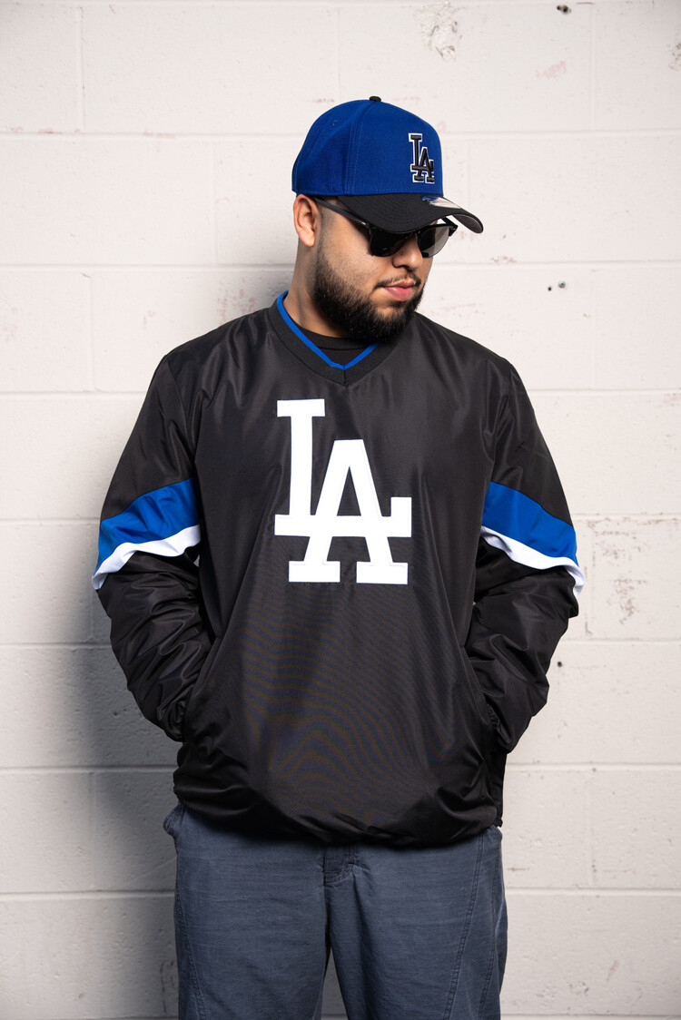 G-III LA Dodgers M GIII Yardline Black V-Neck Pullover