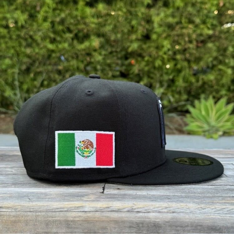 New Era Mexico Black White "M" 950 Snapback