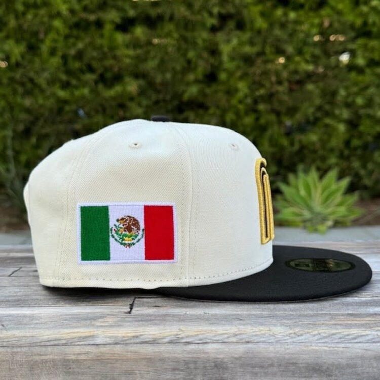New Era Mexico Ivory/ Black "M" w/Flag 950 Snapback