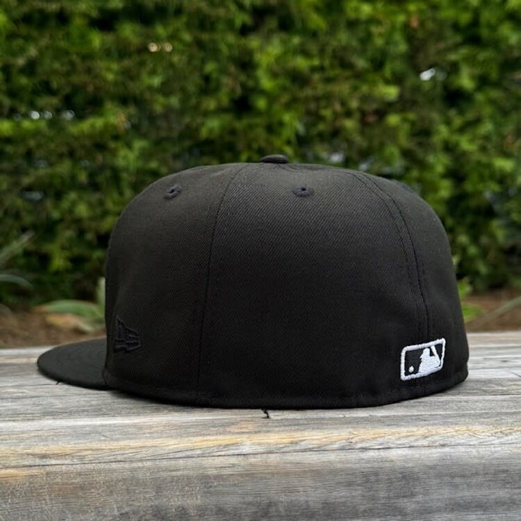 New Era LA Dodgers Black White OG Green UV