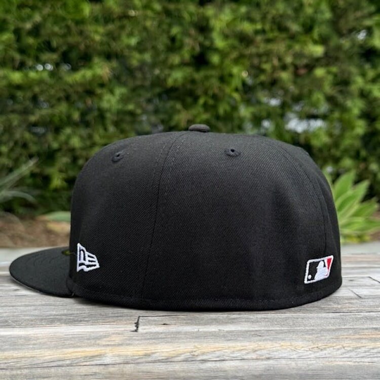 New Era LA Dodgers Black White USA Side Patch