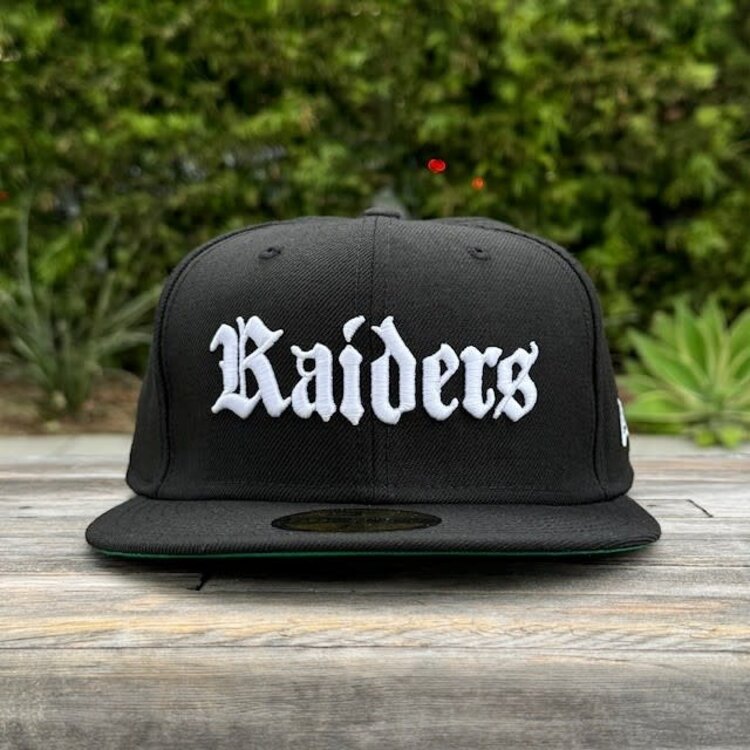 New Era Raiders Black White Old English