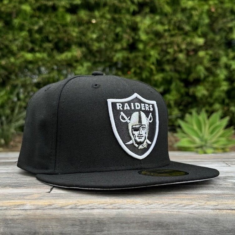 New Era Raiders BW Back Wordmark