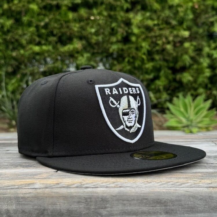 New Era Raiders Black XL Shield Logo