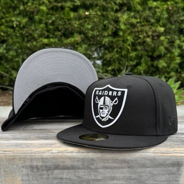 New Era Raiders Black XL Shield Logo