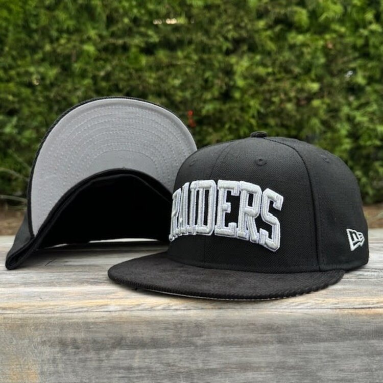 New Era Raiders Black/Black Cord Arch