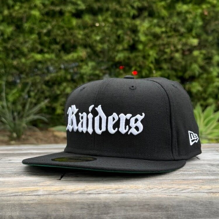New Era Raiders Black White Old English