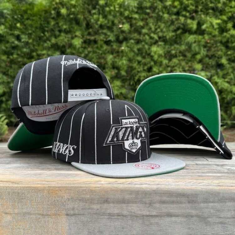 Mitchell and Ness LA Kings M&N NHL Team Pinstripe Snapnack Retro Logo