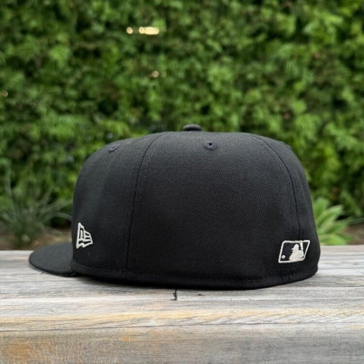 New Era LA Dodgers Old English Black Metallic Silver