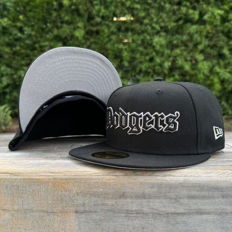 New Era LA Dodgers Old English Black Metallic Silver