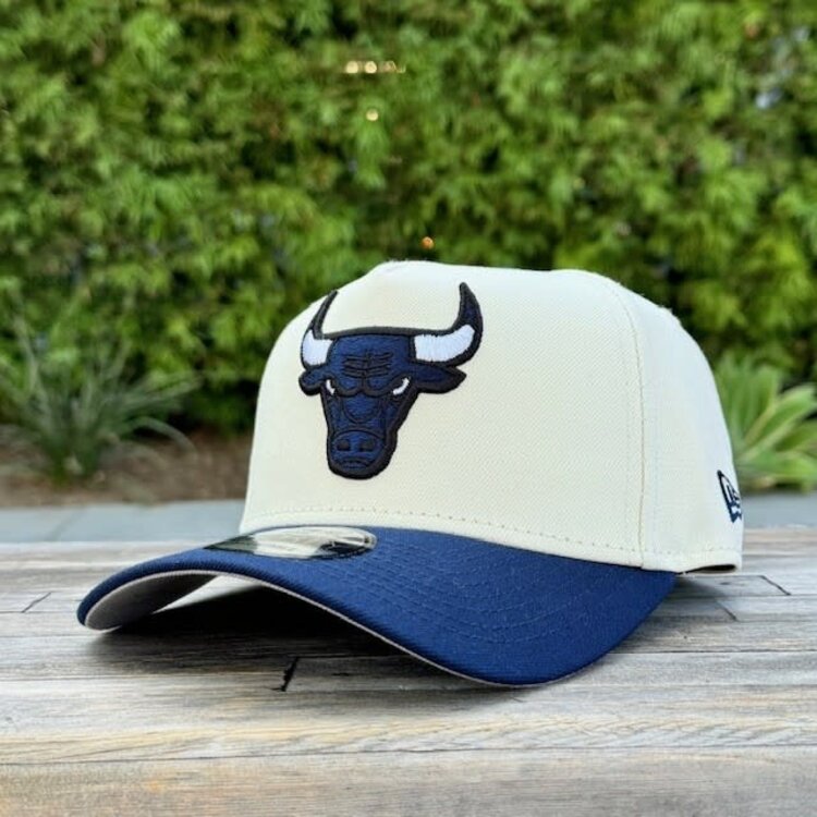 New Era Bulls Ivory/Navy Est. 1996 Gray UV 940 A-Frame