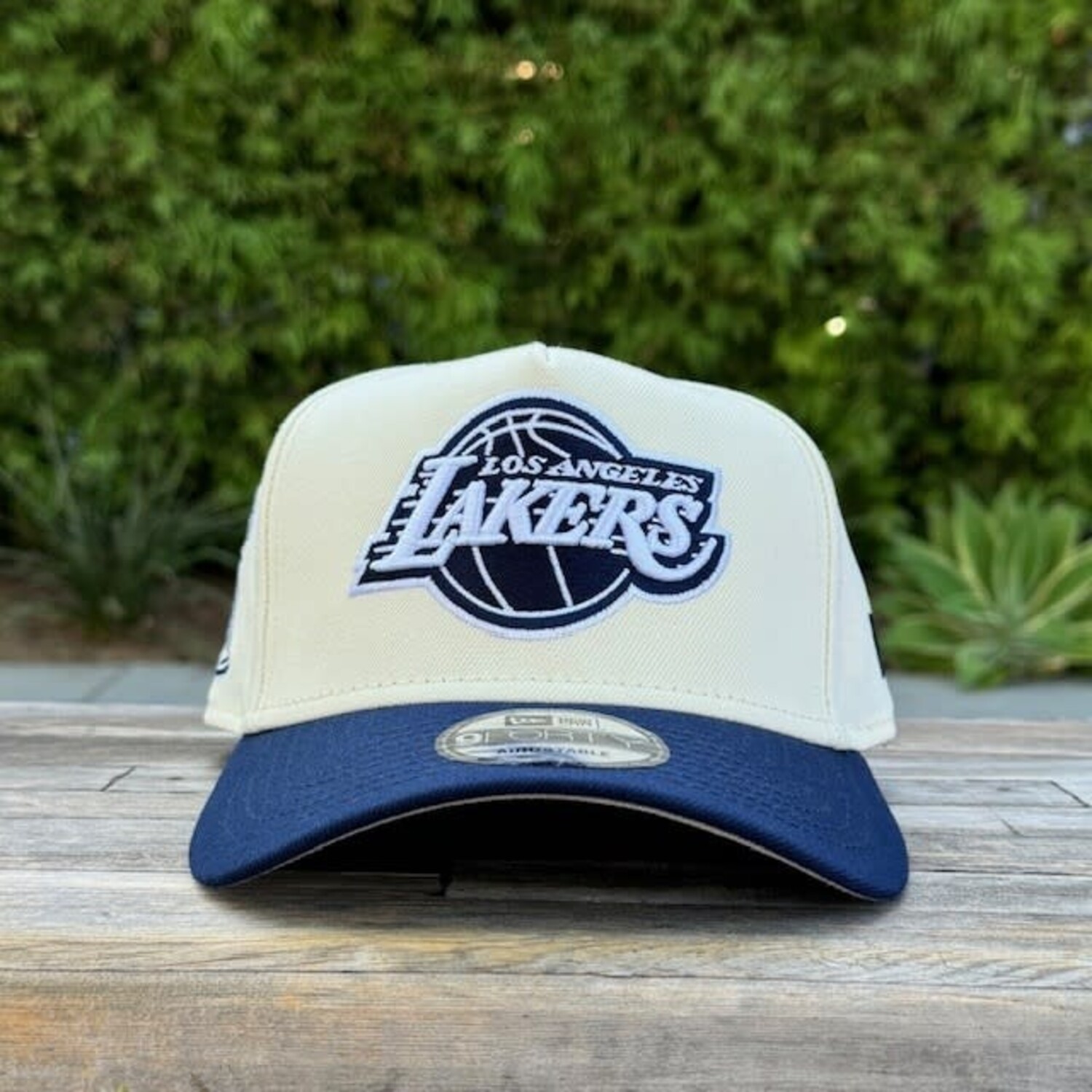 New Era Lakers Ivory/Navy NBA Trophy Gray UV 940 A-Frame