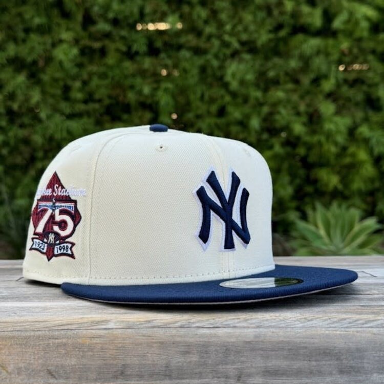 New Era NY Yankees Ivory/ Navy 75th Stadium Anniv Gray UV 950