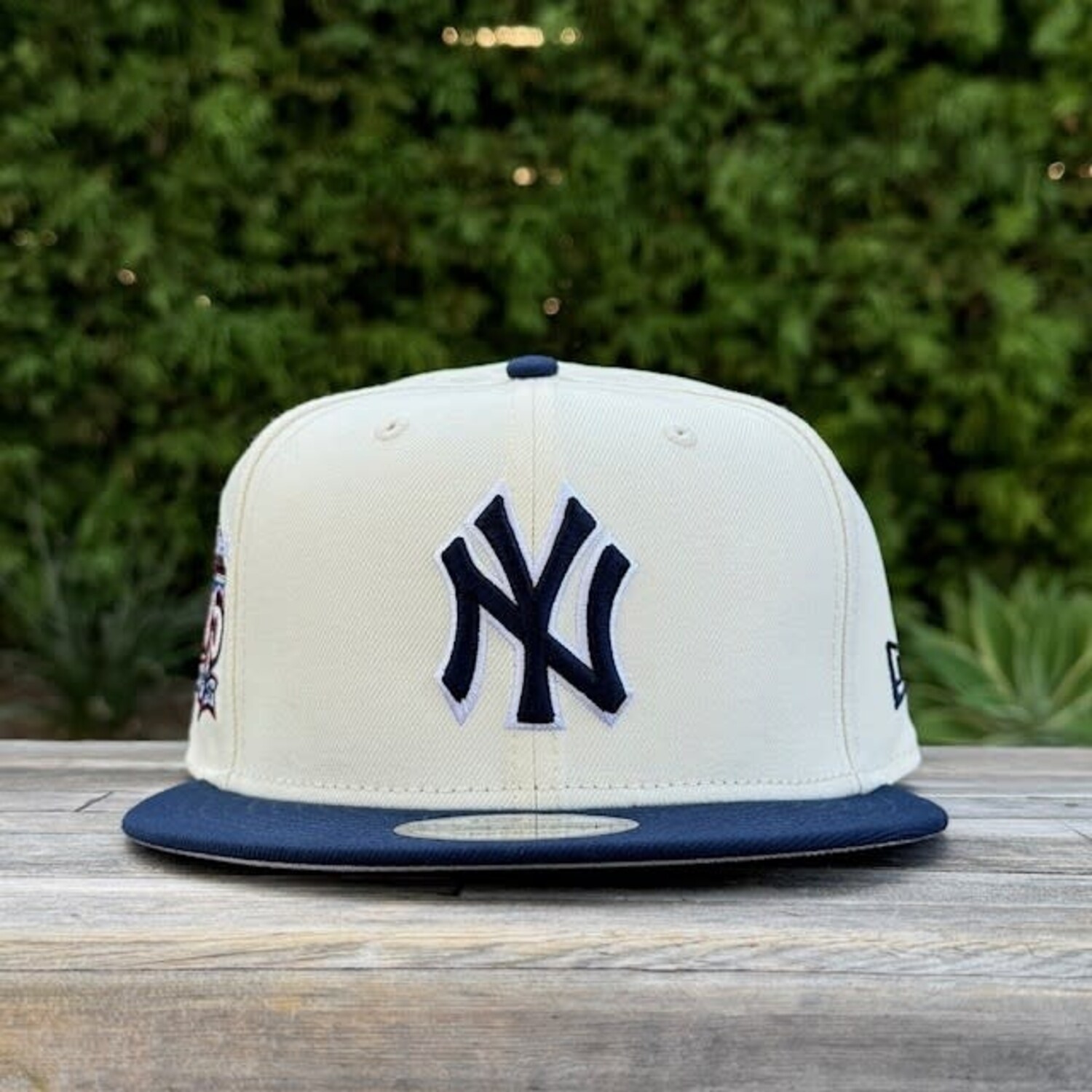 NY Yankees Ivory/ Navy 75th Stadium Anniv Gray UV 950 - The