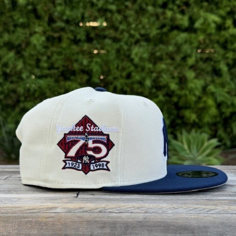 New Era NY Yankees Ivory/ Navy 75th Stadium Anniv Gray UV 950