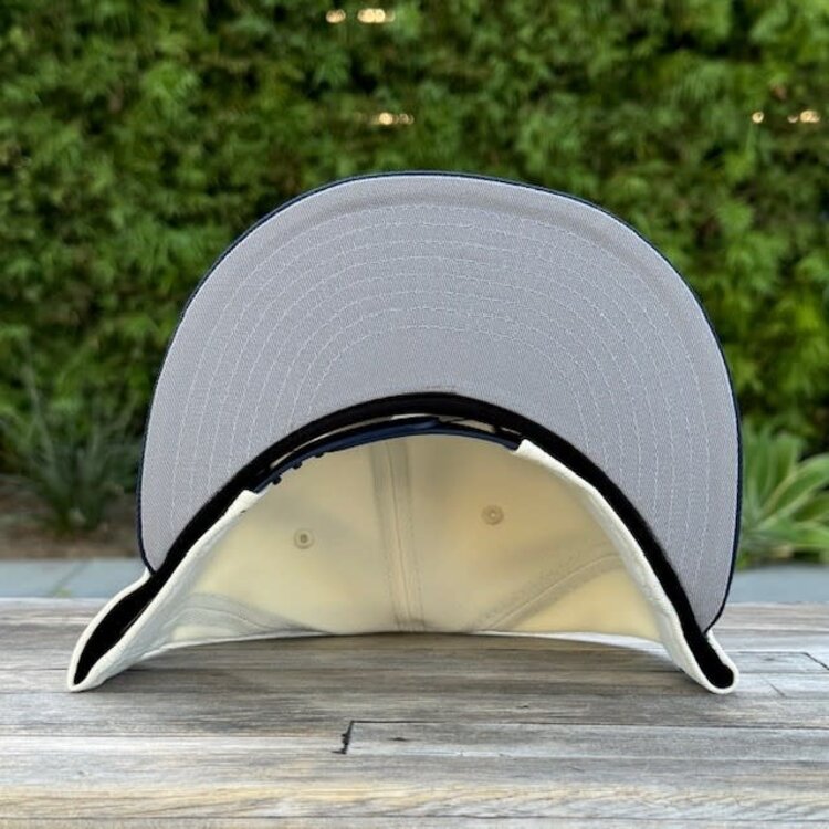 New Era NY Yankees Ivory/ Navy 75th Stadium Anniv Gray UV 950