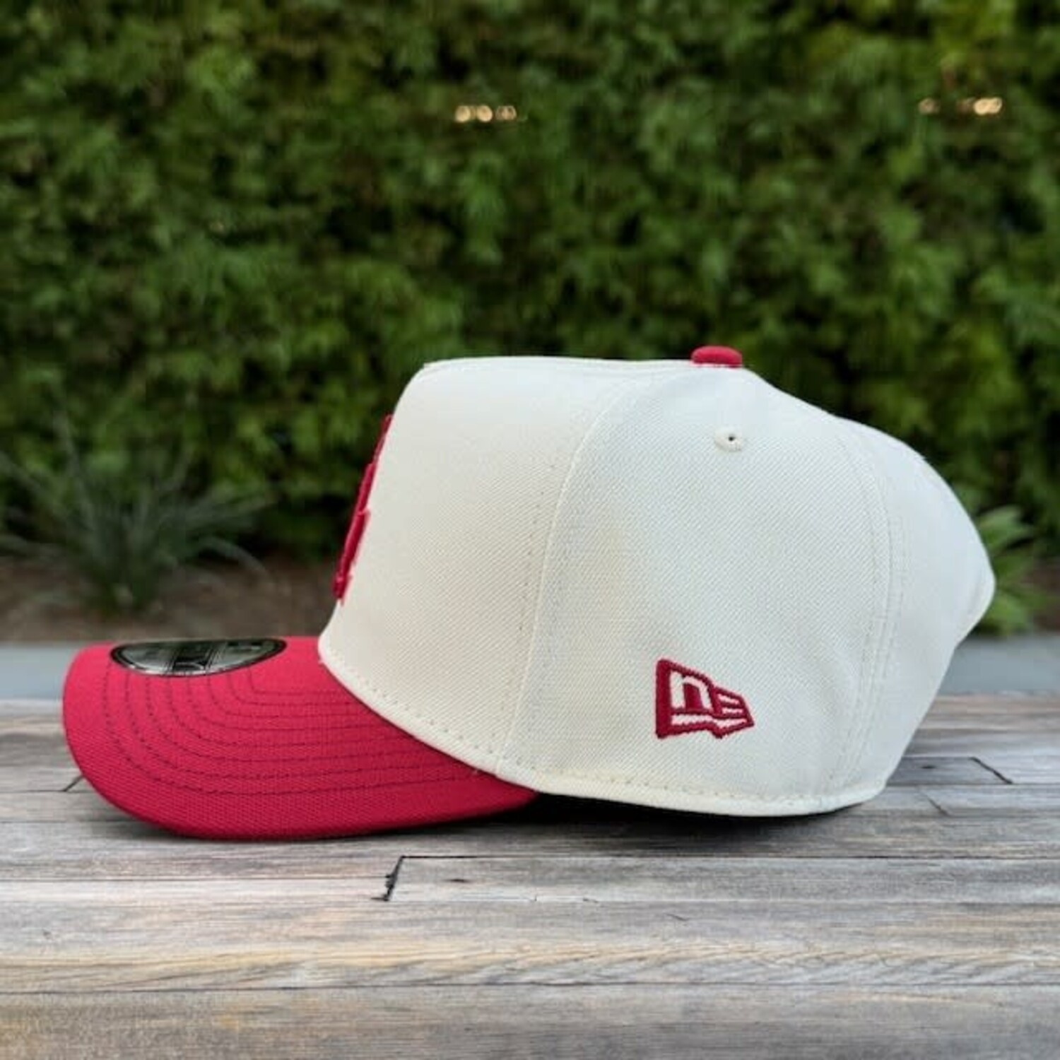 LA Ivory/Dark Red 50th Anniv Gray UV 940 AF Snapback - The Locker