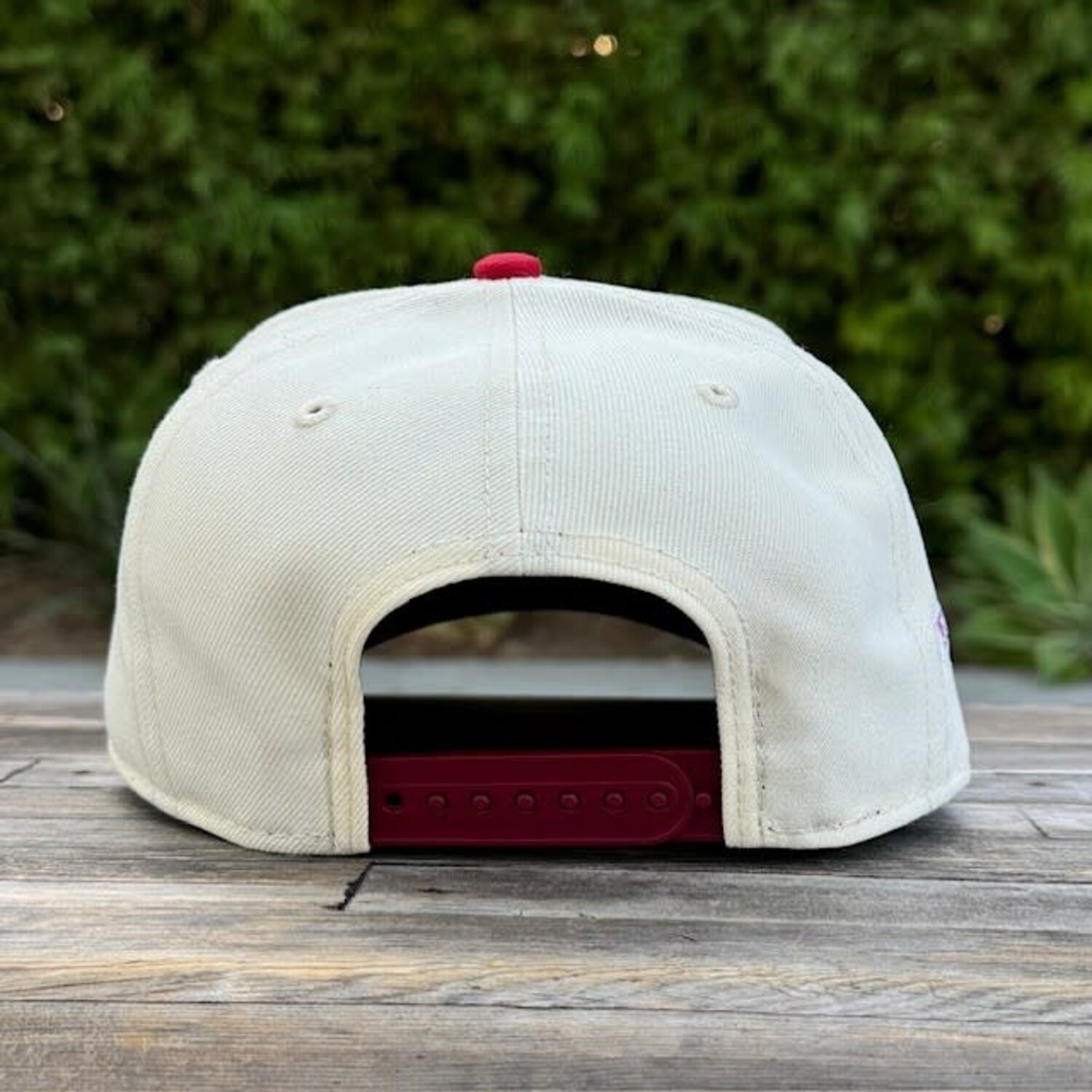 LA Ivory/Dark Red 50th Anniv Gray UV 940 AF Snapback - The Locker