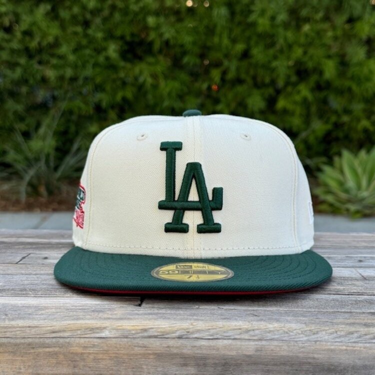 New Era LA Ivory/Green 1981 Red UV