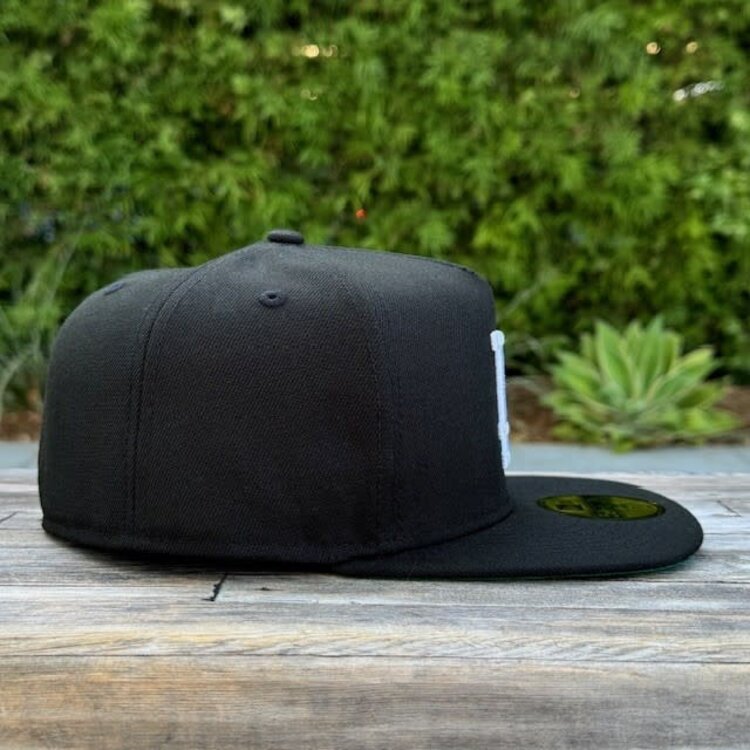 New Era LA Black White 5950 A-Frame Green UV