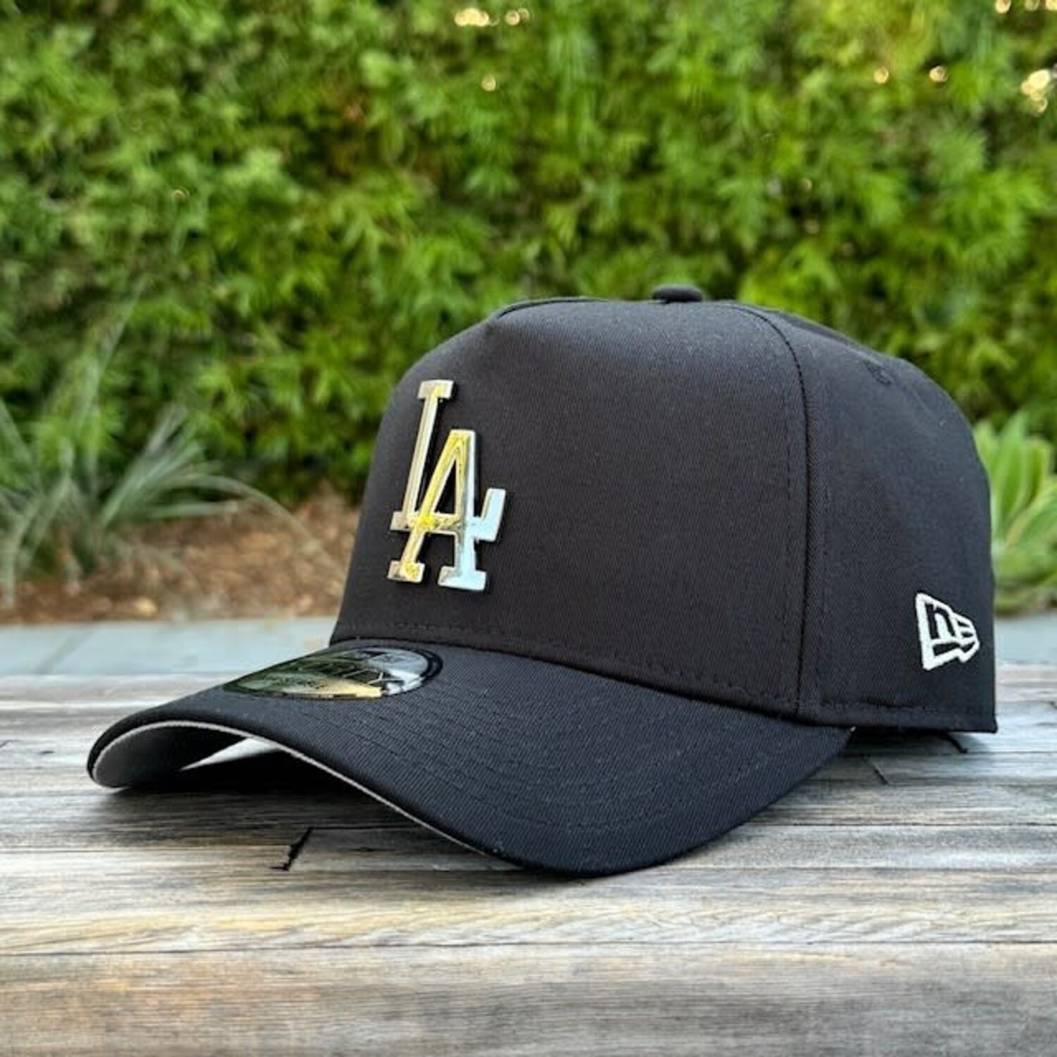 New Era LA Black Silver Metal Logo 940 A Frame