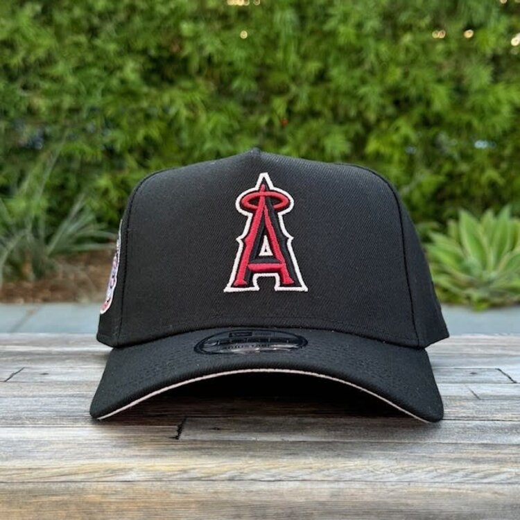 New Era Angels 35th Anniv Black Pink Outline Pink UV 940 A-Frame